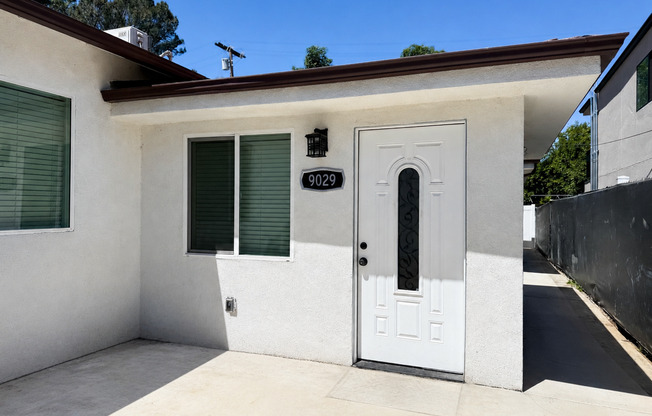 Lindley Ave Homes