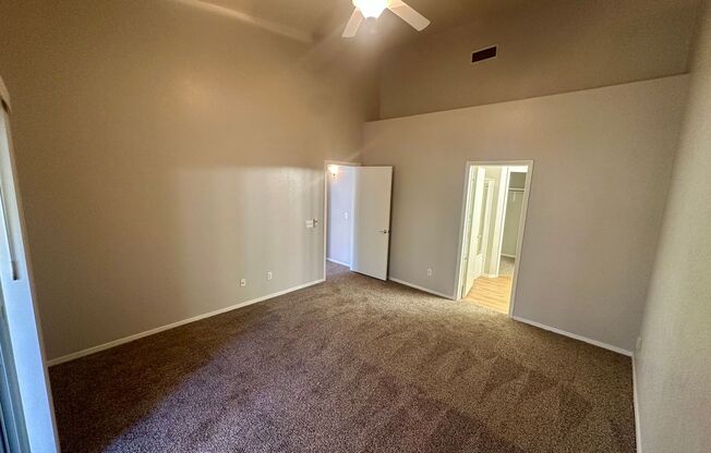 2 beds, 2 baths, $1,650, Unit UNIT 2011