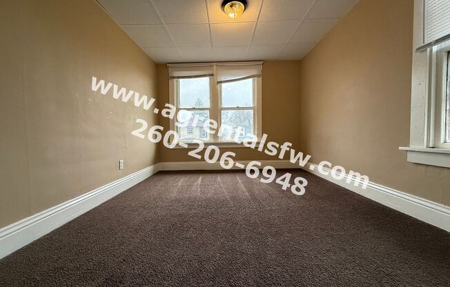 3 beds, 1 bath, $1,200