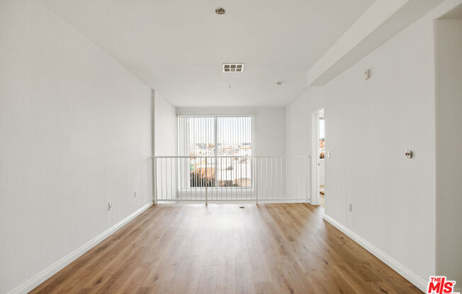 2 beds, 1.8 baths, 1,240 sqft, $3,700, Unit 240