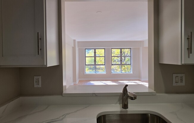 2 beds, 2 baths, 938 sqft, $3,700, Unit 303