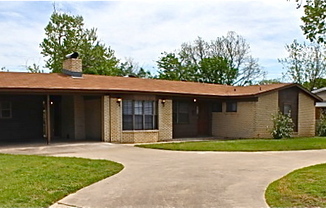 2 WEEKS FREE RENT! 3 Bdr, 2 Full Bath, 2 Car Carport, Extra Driveway Parking, and More!