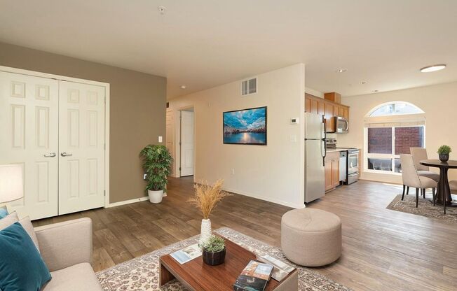 1 bed, 1 bath, 658 sqft, $1,995, Unit 5-A