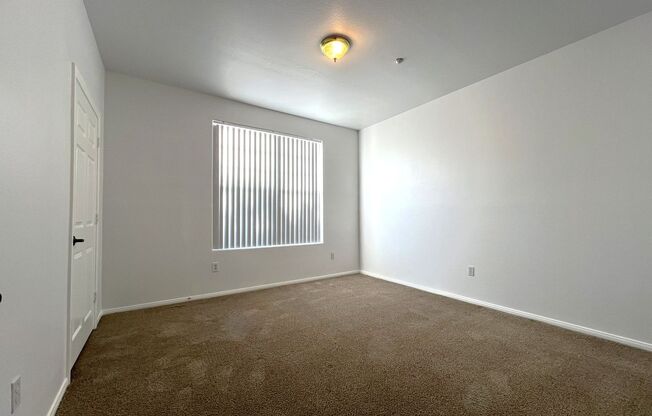 3 beds, 2 baths, $1,675, Unit # 1081