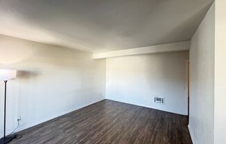 1 bed, 1 bath, 655 sqft, $1,900, Unit Unit M