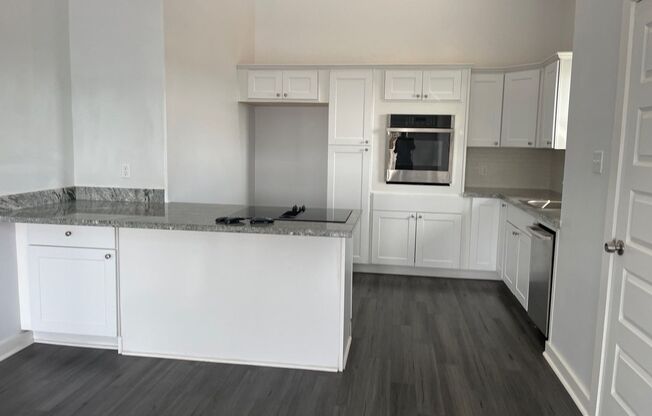 2 beds, 2 baths, 906 sqft, $1,395, Unit 430 Schmidt A3