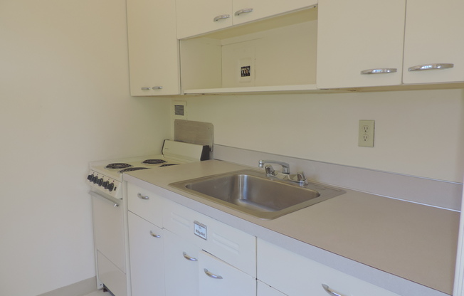 1 bed, 1 bath, 548 sqft, $1,357, Unit 605A