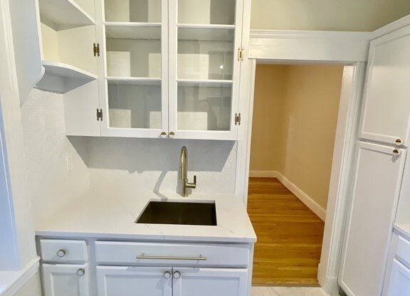 1697-1699 Cambridge St