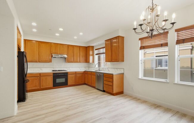 Beautiful Communication Hill Townhome