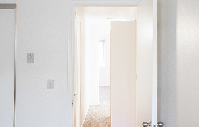 3 beds, 2 baths, 1,067 sqft, $1,950, Unit CMV 12231 - 104