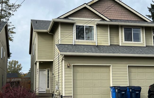 745 / 747 SE Tampa St.