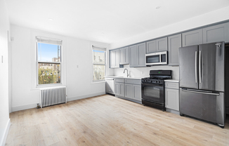 172 BEDFORD AVE