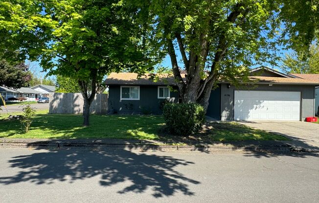3 bedroom 1.5 bathroom home