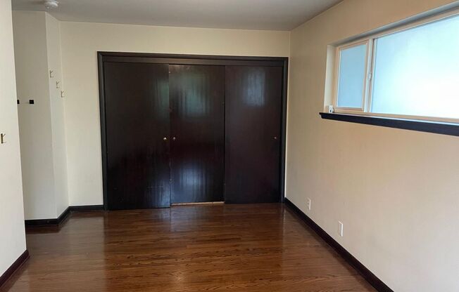 2 beds, 1 bath, 1,300 sqft, $3,500, Unit 1