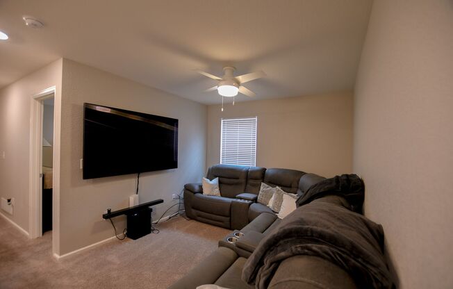 Bonus Loft and Basement!