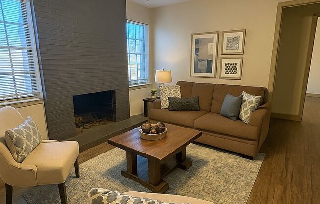 3 beds, 2 baths, 1,085 sqft, $1,195, Unit 220