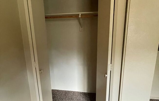 1 bed, 1 bath, $1,200