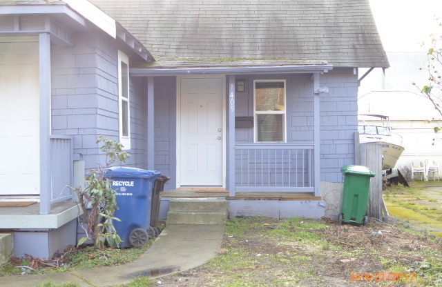 Cozy Studio Townhome with 1 Bath (Ballard)