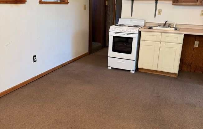 Oakdale - Small House
