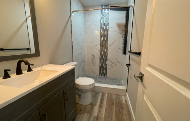1801 N 54 ST