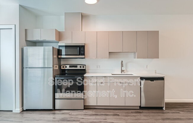 2171 N ROSA PARKS WAY