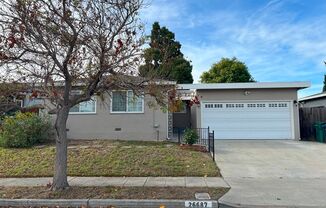 3bd/2ba SPACIOUS BRIGHT HOME WITH LARGE BACK YARD IN DESIRABLE NEIGHBORHOOD!!!