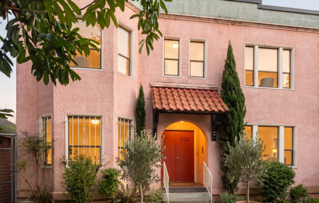 Rosada Apartments