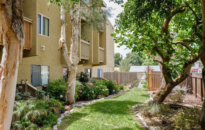 1 bed, 1 bath, 525 sqft, $2,135, Unit 2I