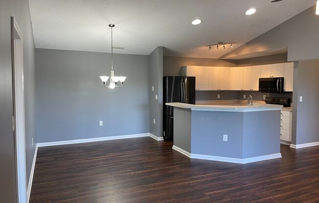 2 beds, 2 baths, $1,475