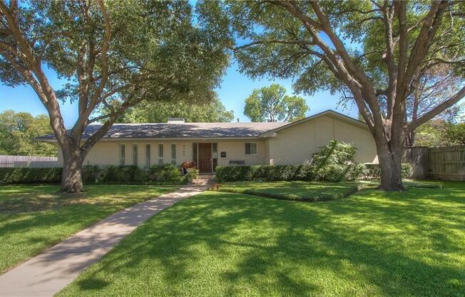 Beautiful Home in Tanglewood