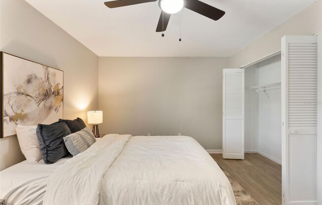 2 beds, 1 bath, $1,395, Unit APARTMENT A5