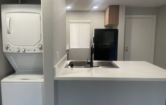 1 bed, 1 bath, 748 sqft, $2,860, Unit F-210