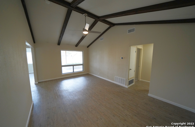713 MARILYN DR