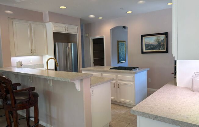 Spacious & Unique Multi-Generational Home in Prestigious South Redlands – 524 Golden West Dr