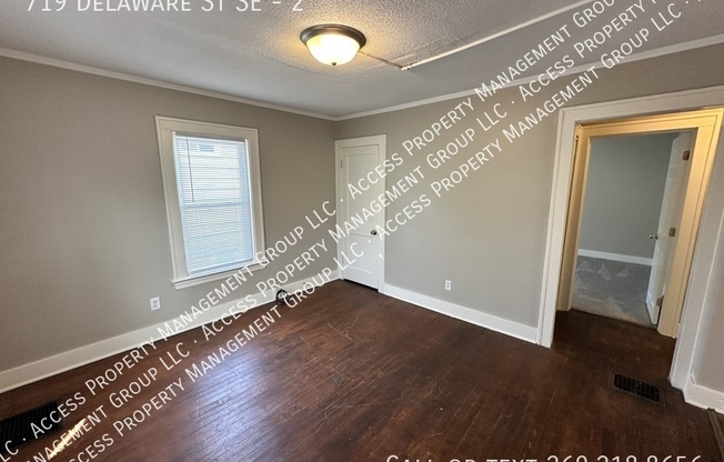 719 DELAWARE ST SE