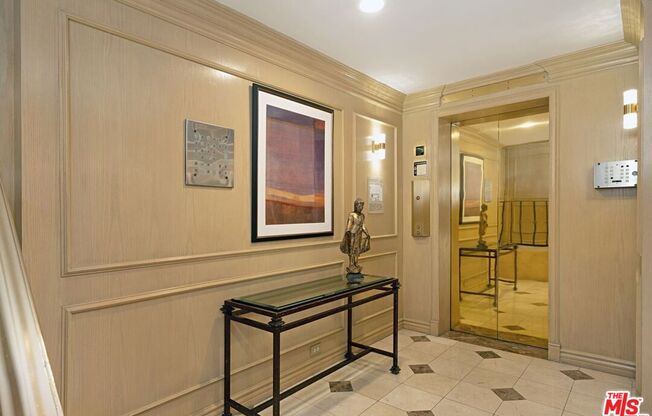 2 beds, 2 baths, 1,019 sqft, $3,900, Unit 1002