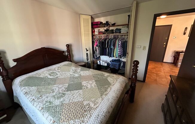 1 bed, 1 bath, $995, Unit 342