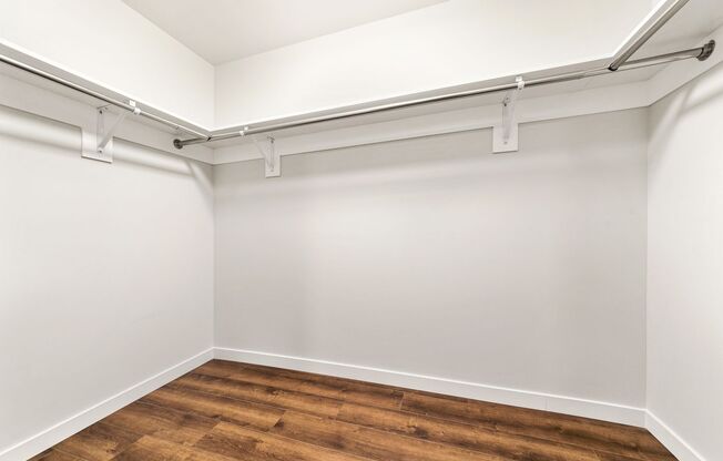 2 beds, 1 bath, 989 sqft, $2,850, Unit 109