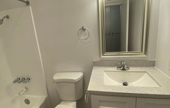 1 bed, 1 bath, $1,950, Unit 20