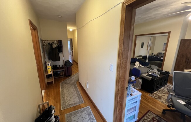 3 beds, 1 bath, $3,995, Unit 2