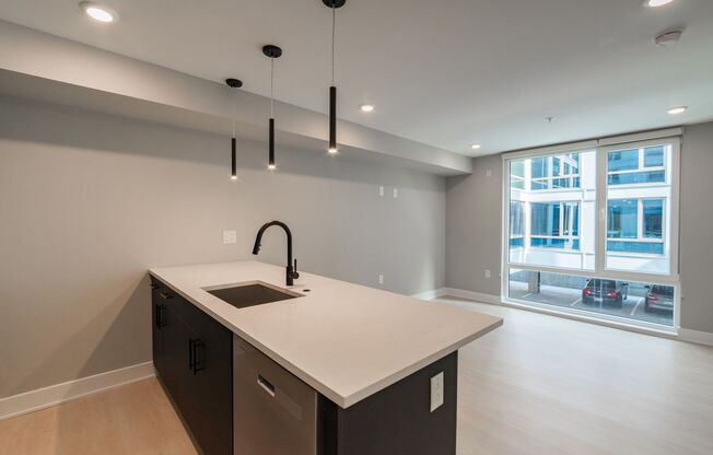 1 bed, 1 bath, 683 sqft, $1,725, Unit 502