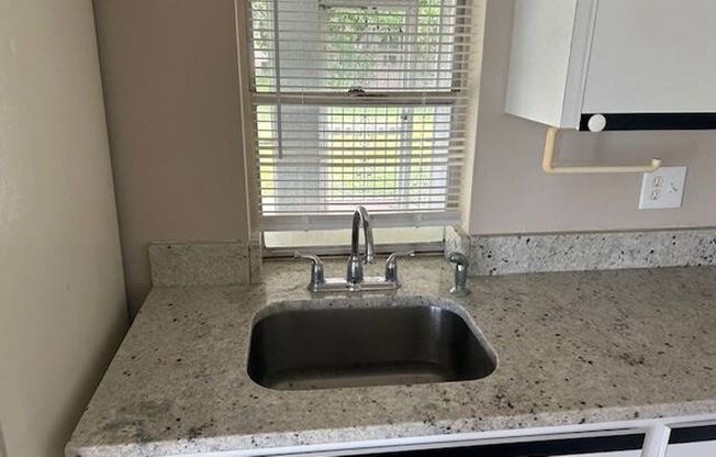 Flexible Living in a Prime Cape Coral Spot