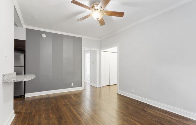 2 beds, 1 bath, 569 sqft, $2,300, Unit 6116-1W