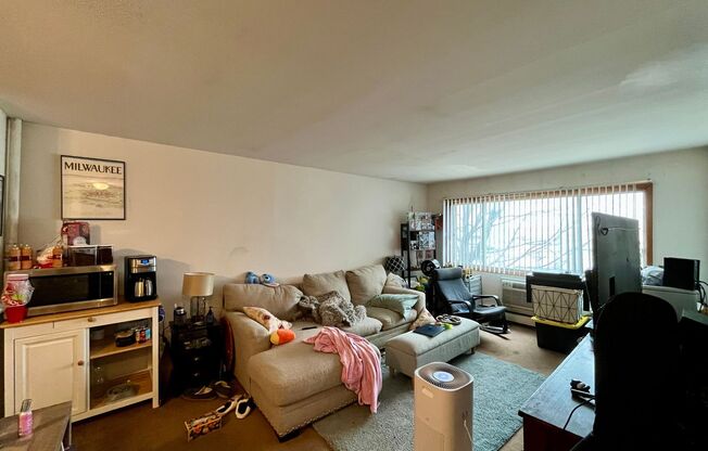 1 bed, 1 bath, $1,015, Unit 27