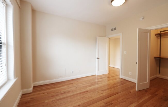 2 beds, 1 bath, 941 sqft, $3,595, Unit W301