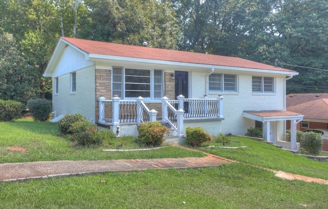 2804 ZANE GREY DR SE