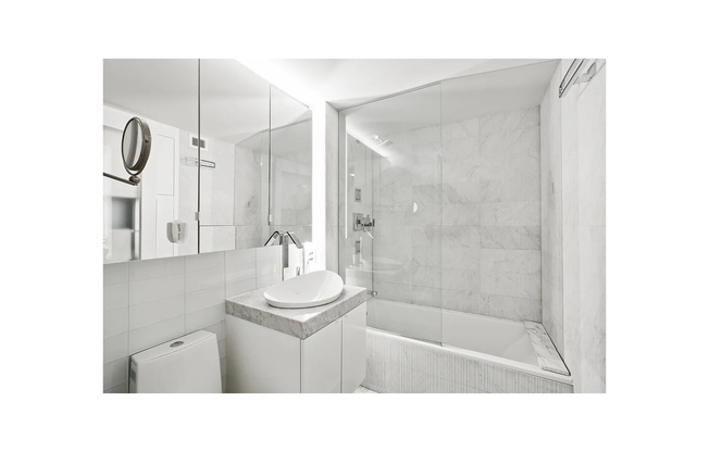 1 bed, 1 bath, 685 sqft, $5,000, Unit 6D