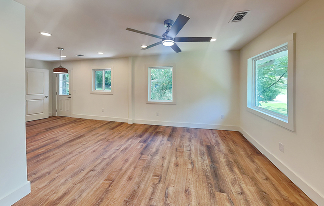 360 SIMPSON TER NW