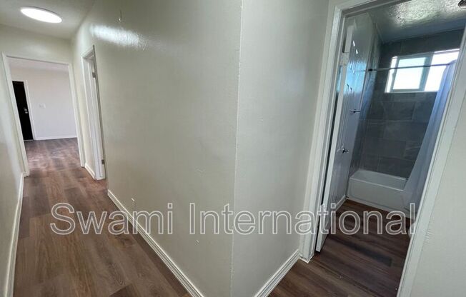 836 W 79 ST