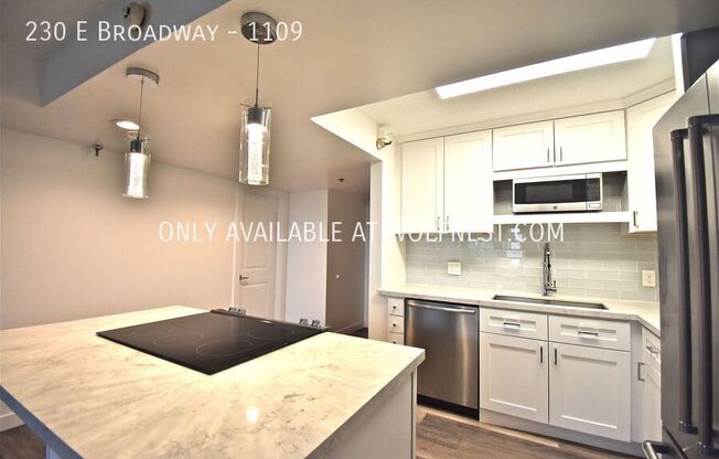 230 E Broadway Ave